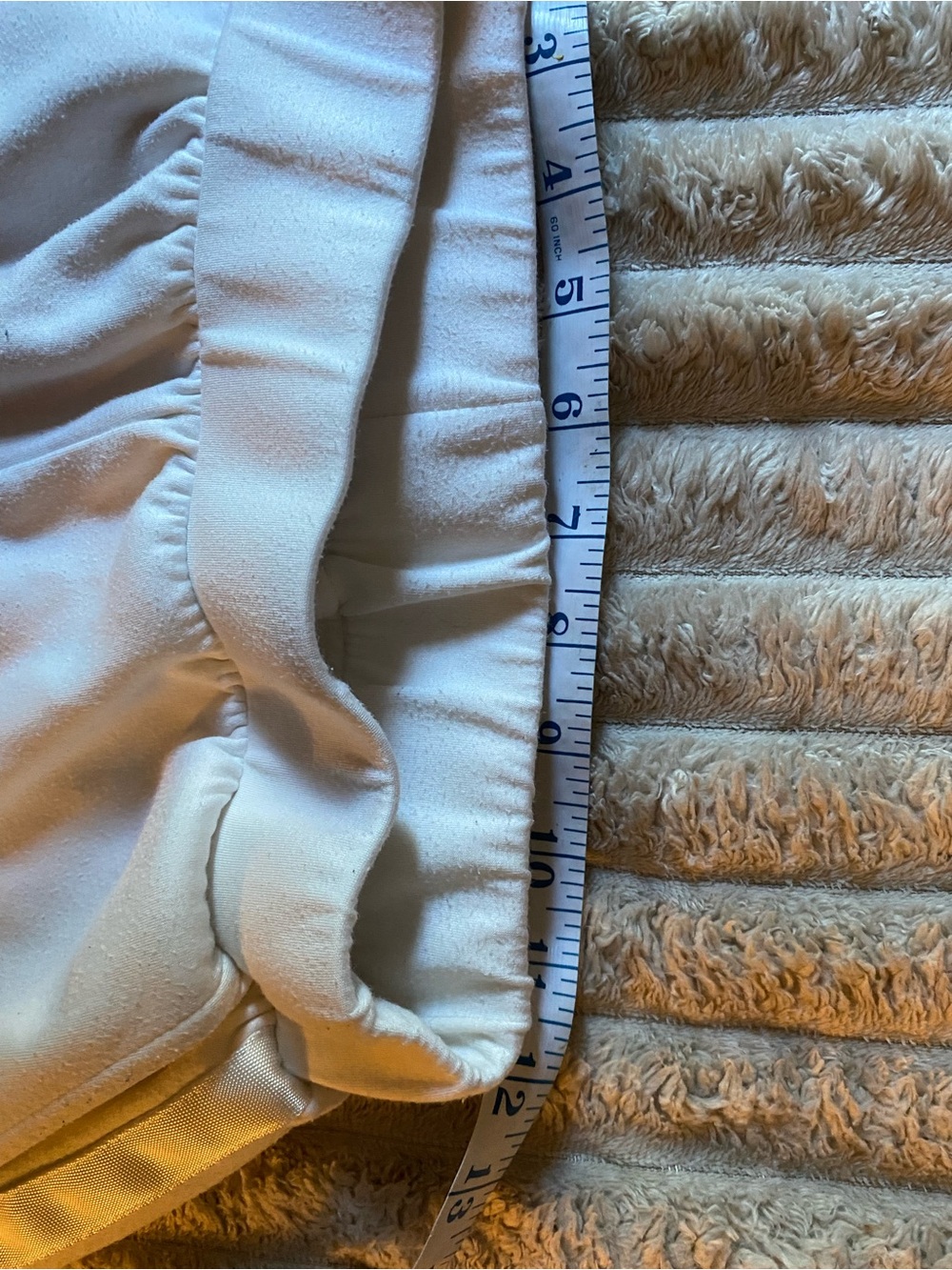 Prada White Woman’s Pants With Black Logo Plaque - Picture 6 of 6